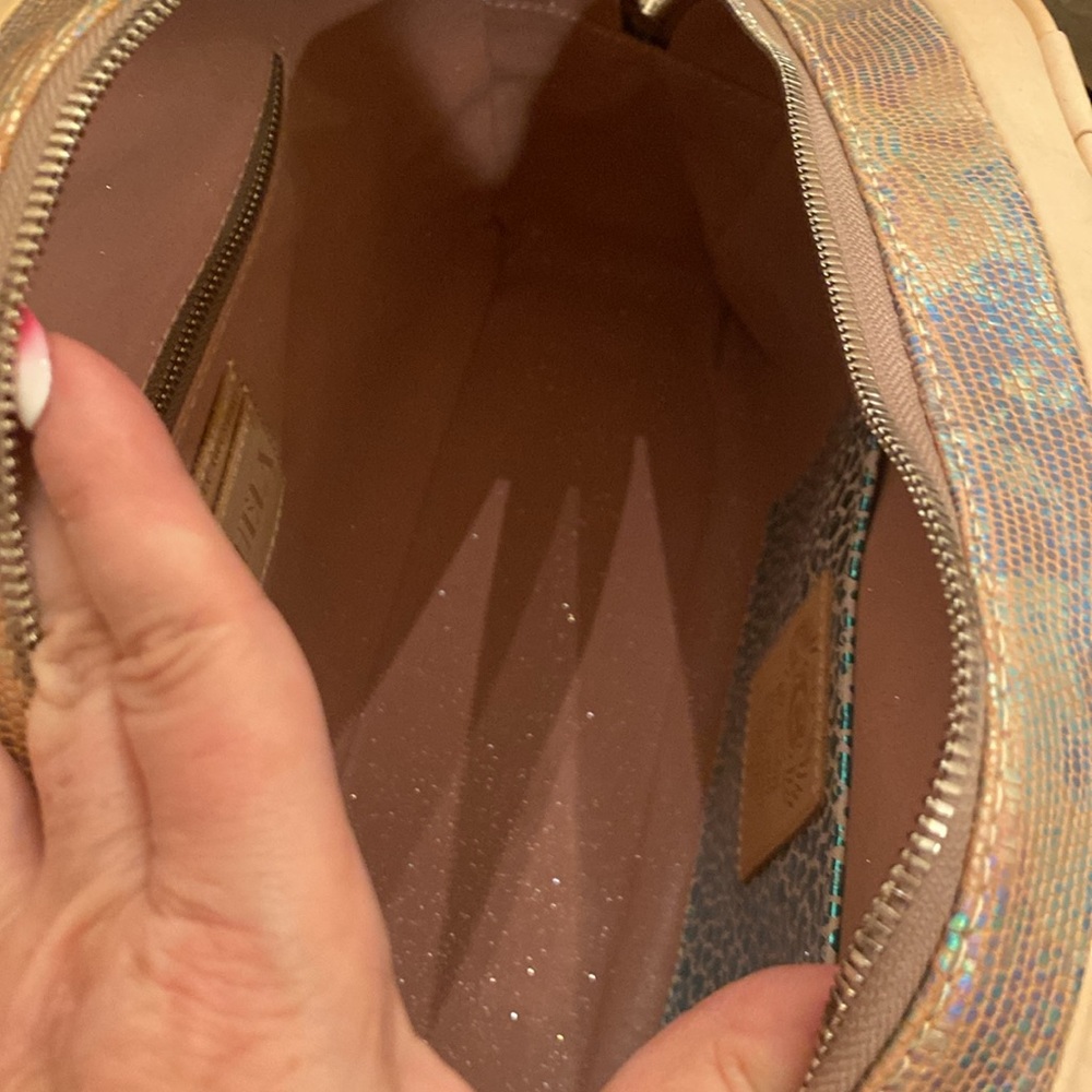Consuela Gloria Commuter Bag - Picture 9 of 11